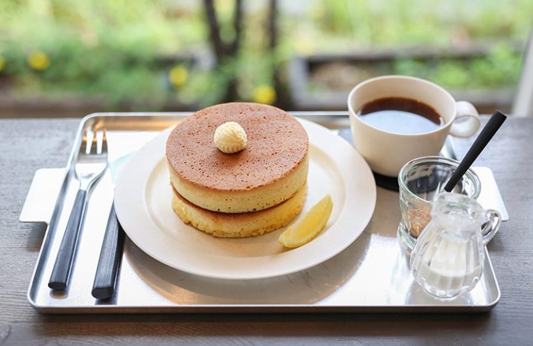 【高松】ひだまりかき氷スタンド「喫茶セトウチ」のまんまるホットケーキ♪自家製ソースで召し上がれ